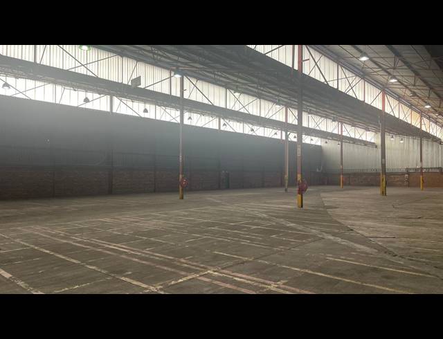 3,568M² WAREHOUSE TO LET IN PRETORIA INDUSTRIAL